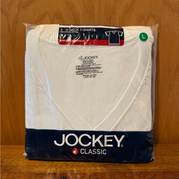 Sz L Jockey Men Classic T Shirt Medium White 100% Cotton V Neck 3 Pack Style9814 - Picture 1 of 2